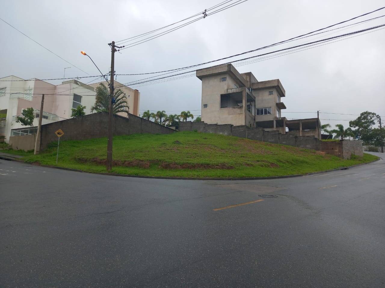 #083 - Terreno para Venda em Itatiba - SP