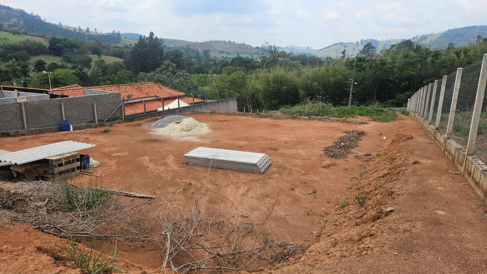 #137 - Terreno para Venda em Tuiuti - SP