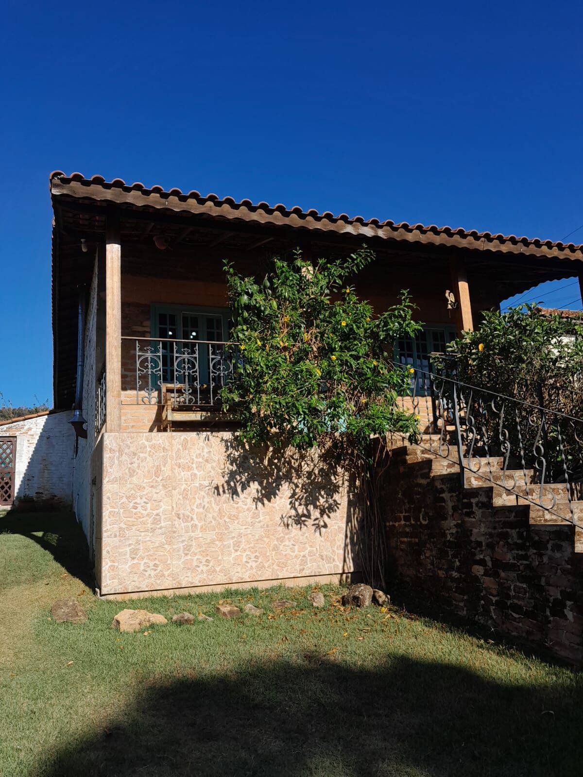 #002 - Casa para Venda em Tuiuti - SP