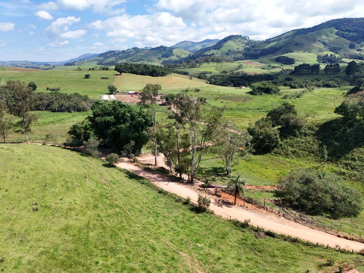 #238 - Fazenda para Venda em Borda da Mata - MG